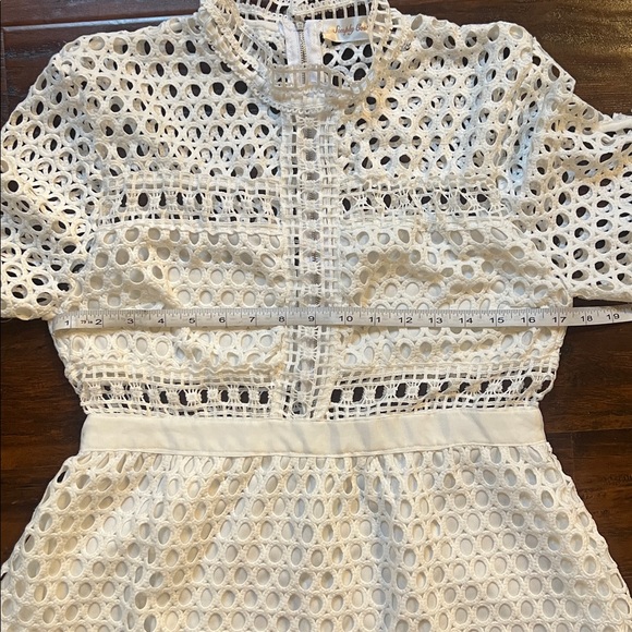 Simply Couture White Mock Neck A-line Dress with Circle Cut Out Pattern Size L - Picture 14 of 16